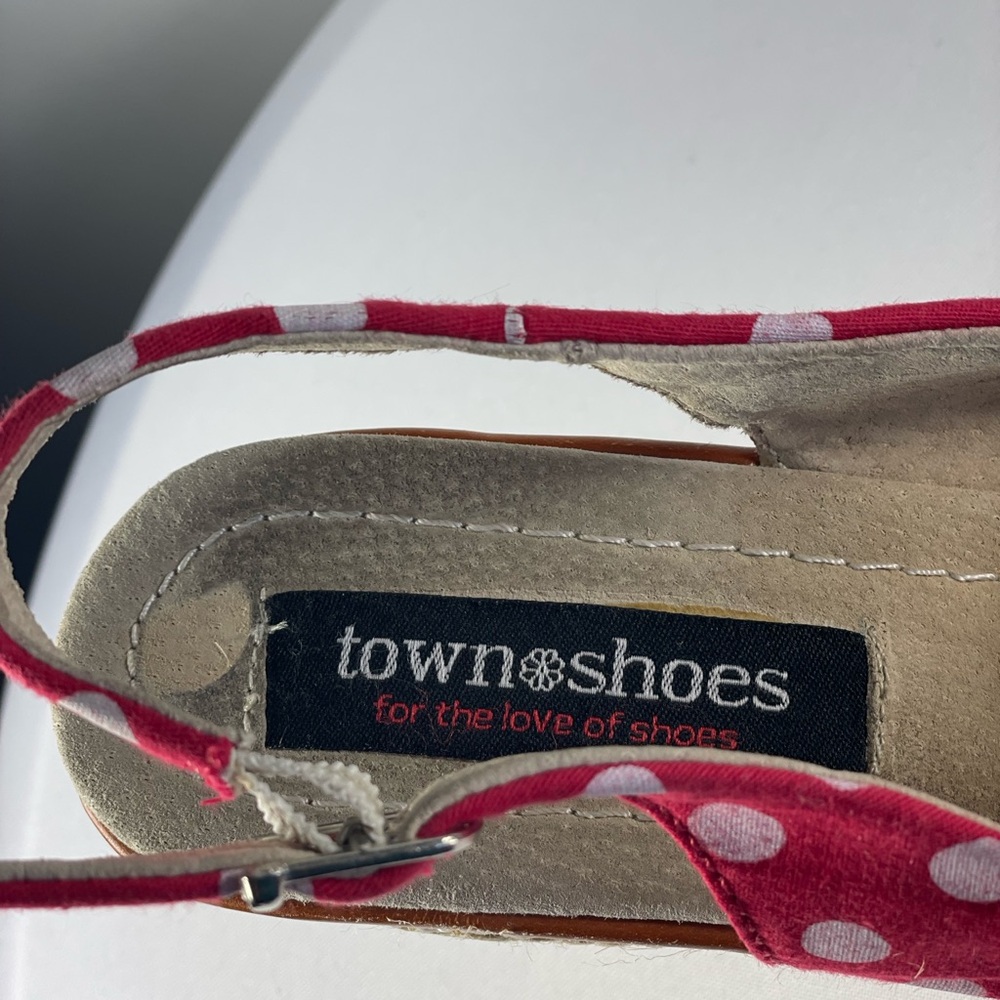 Townshoes Red and White Polka-Dot Bow Espadrille Sling-Back Wedge Sandals Sz7 - Picture 4 of 14